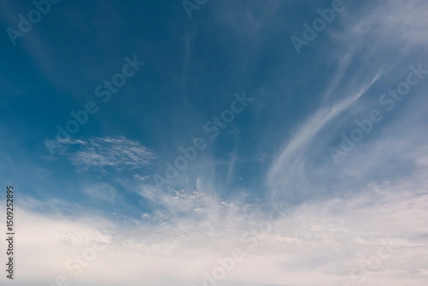 Obraz piękne chmury na tle nieba