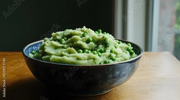 Obraz Delicious Creamy Pea and Potato Mash in Bowl