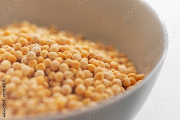 Obraz Close up of solid pea groats in round ceramic plate