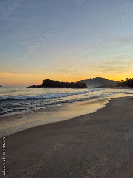 Obraz amazing red sunset among the rocks on a tropical beach