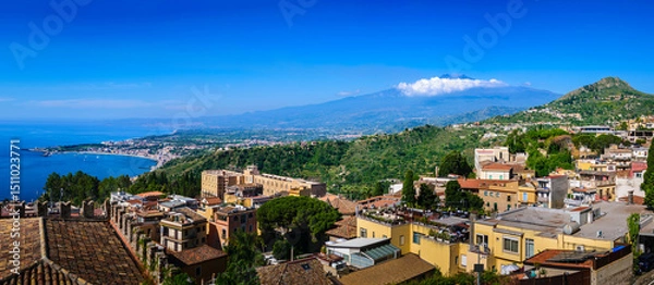 Obraz A panoramic view of Taormina and Mount Etna