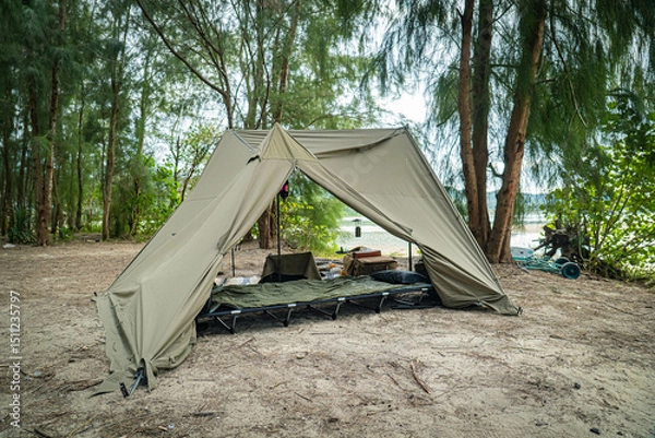 Obraz ソロキャンプ キャンプスタイル ティピーテント 屋外 無骨キャンプ  デイキャンプ