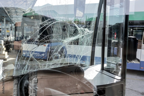 Obraz unbreakable frontal glass damaged by crash in a public transport bus