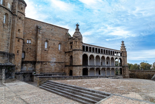 Obraz Majestic 15th-Century Gothic-Renaissance Convent of San Benito with Arcaded Cloister in Alcántara, Spain