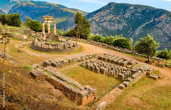 Fototapeta greece delphi temple of athena pronaia and tholos  ancient  Delphi, Greece
