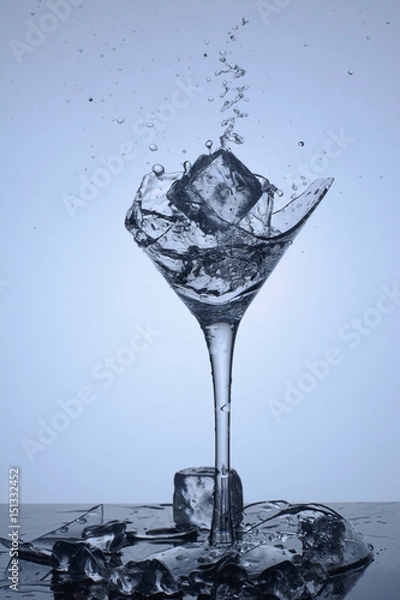 Fototapeta  strong drink