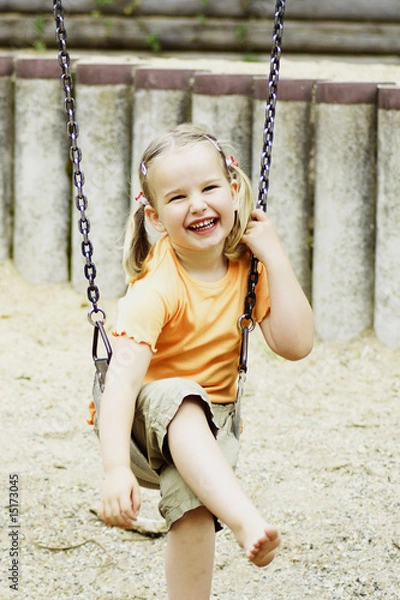 Fototapeta Auf der Schaukel
