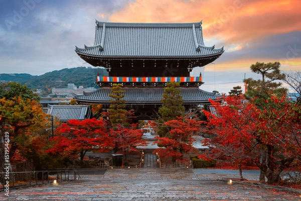 Fototapeta Kurodani or Konkai-Komyoji temple with beautiful autumn scenario in Kyoto, Japan