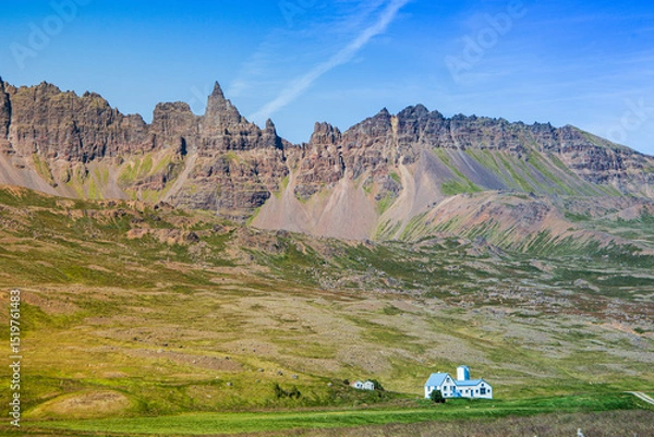 Fototapeta Sharp peaks and rugged landscape in remote East Iceland.