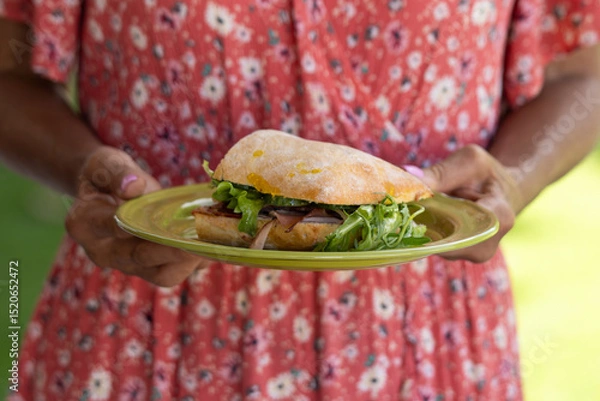 Obraz Mamá prepara sándwich