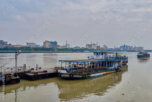 Fototapeta River ferry at the Howrah jetty on the Hooghly river in Calcutta, India