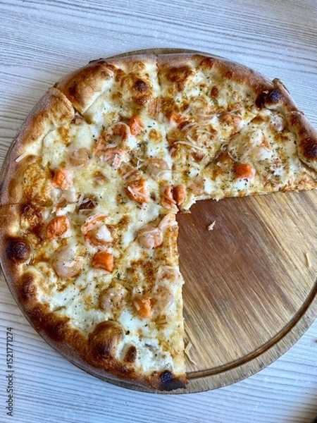 Obraz the pizza is on the table