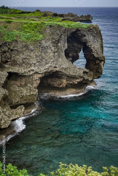 Obraz the atmosphere of the ancient cliff in the sea with dramatic tone