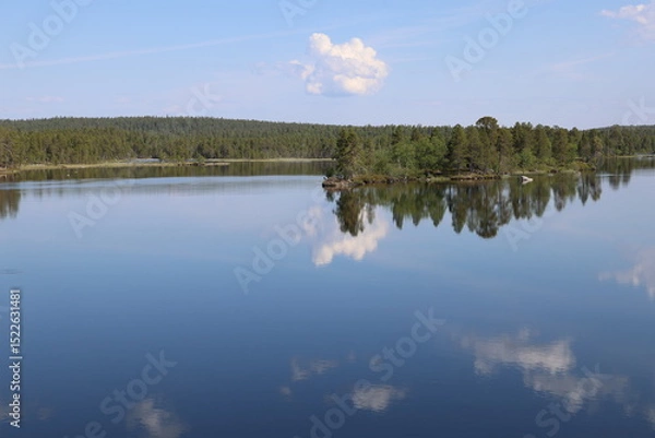 Obraz 夏のフィンランドイナリ湖