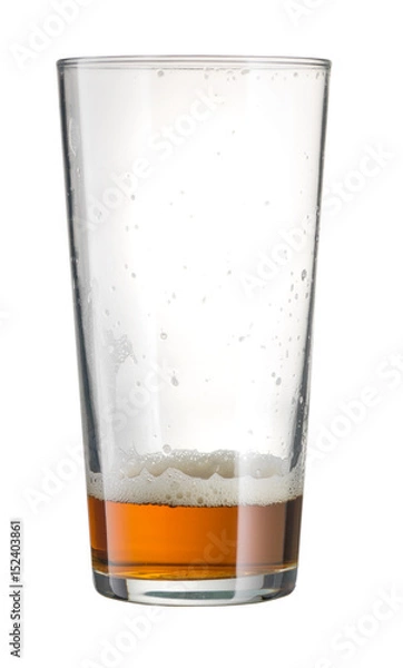 Fototapeta Kufel gorzkiego na białym 1/4 pełnego