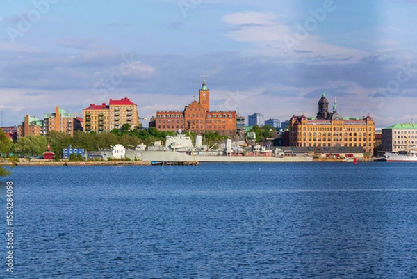 Obraz Gothenburg city skyline with HswMS Halland class destroyer Smaland and Navigation school on sunny day, Sweden