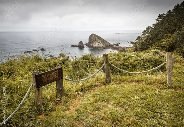 Obraz beautiful hiking view on the cliffs in northern spain on atlantic coastline