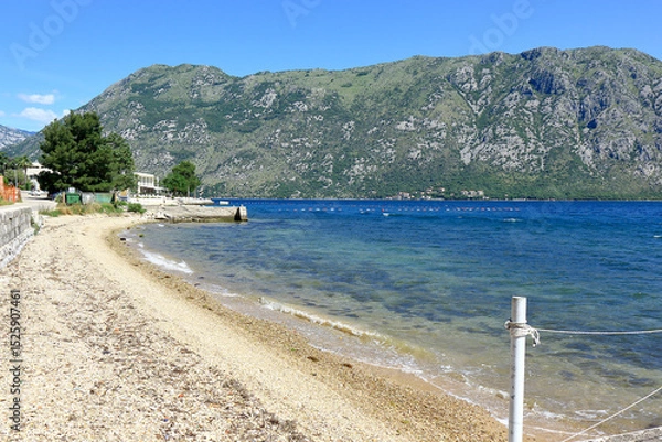Obraz Shingle beach and mountains on the Bay of Kator