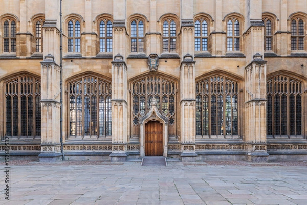 Fototapeta impressive architecture details of the Oxford University buildings, close up abstract