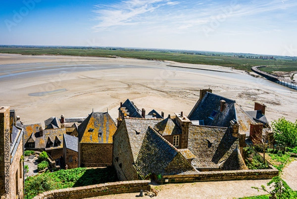 Obraz Opactwo św. Michała Archanioła na Mont Saint-Michel – były męski klasztor benedyktyński na wzgórzu Mont Saint-Michel, we Francji.