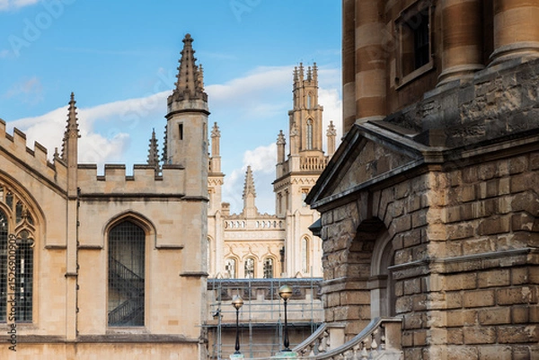 Fototapeta impressive architecture details of the Oxford University buildings, close up abstract