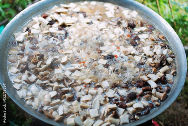 Fototapeta Boil the shiitake mushrooms in boiling water.