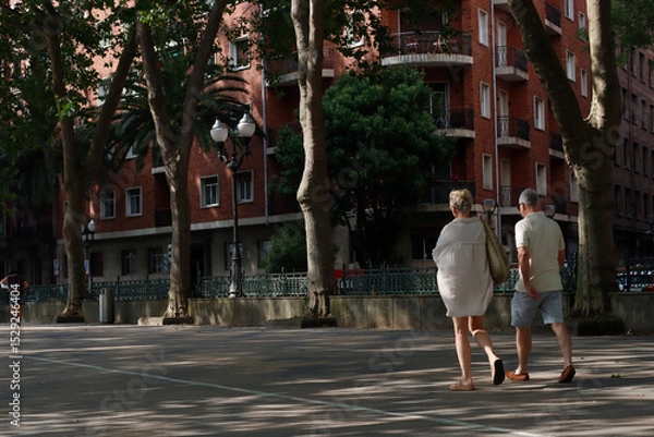 Obraz Couple walking in the park