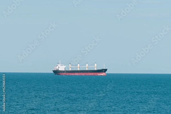 Obraz Sea view, a ship adrift in the port of Yalta, Crimea