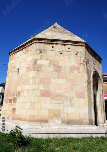 Obraz Naib Tomb, located in Divrigi, Turkey, was built in the 13th century.