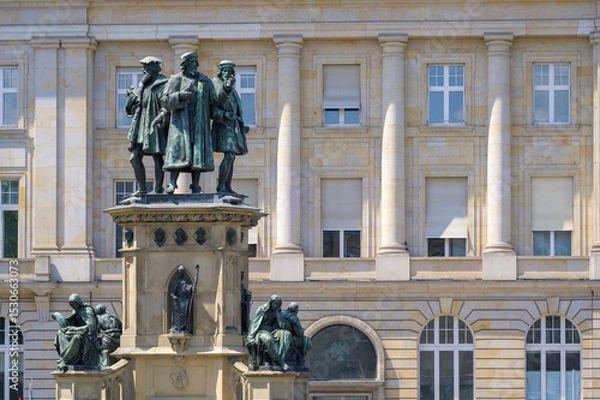 Fototapeta Exploring the Johannes Gutenberg Monument at Rossmarkt in Frankfurt am Main, errected 1840