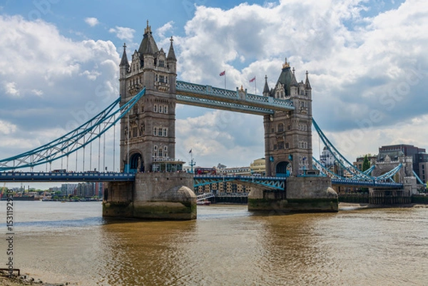 Obraz London's Iconic Tower Bridge with the River Thames Flowing Below