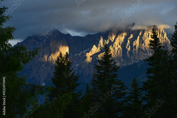 Obraz Die Lienzer Dolomiten mit Sandspitze und Spitzkofel im Abendlicht von Hochlienz aus gesehen, Osttirol, Österreich
