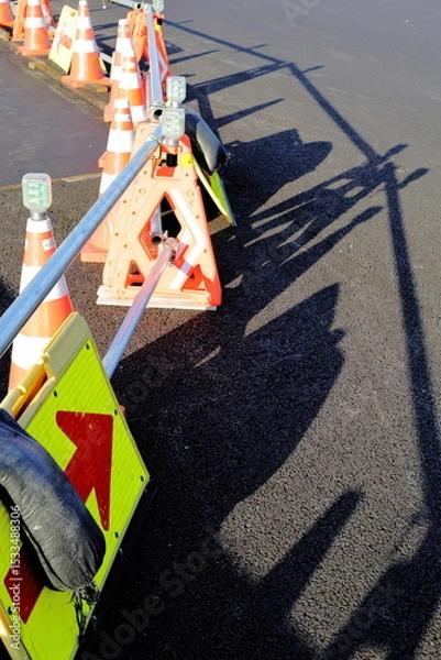 Fototapeta 岐阜県恵那市の工事現場の柵とコーン