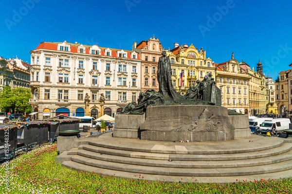 Fototapeta A view north across the centre of the old town square in central Prague in springtime