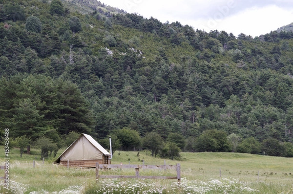 Fototapeta Isolated cabin