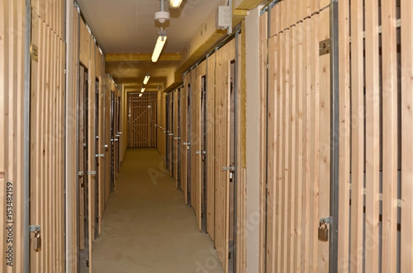 Fototapeta Kellerabteile