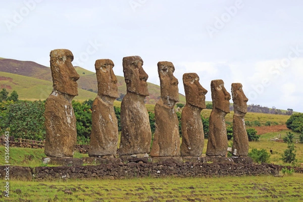 Obraz Ahu Akivi Ceremonial Platform which Group of Moai Statues Looking Out Towards Pacific Ocean, Easter Island, Chile, South America