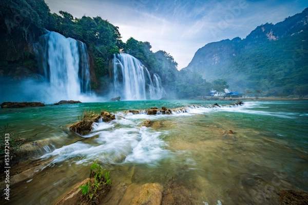 Fototapeta Ban Gioc waterfalls,also known as Detian waterfalls, a famous cross-border waterfall between Vietnam and China