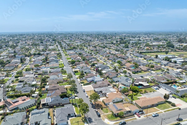 Fototapeta Day time aerial view of the Uptown area of Whittier with house and street, California, USA