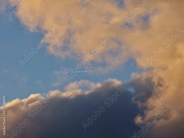 Obraz clouds in the sky with aeroplane line 