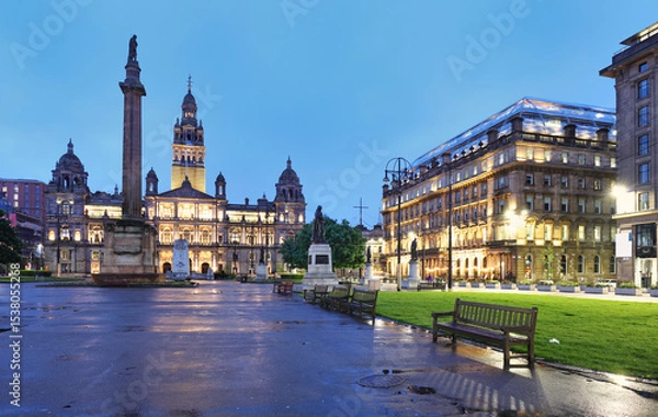 Obraz Glasgow City Chambers and George Square in Glasgow, Scotland