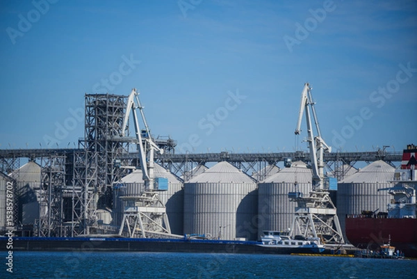 Obraz Cereal warehouse in a port