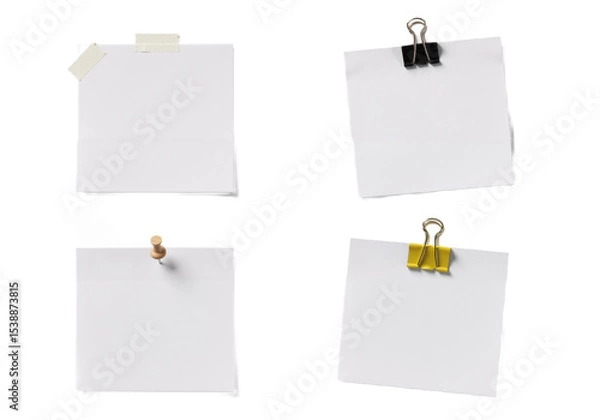 Fototapeta Four blank paper notes clipped to a white or transparent background, arranged in a neat grid pattern.