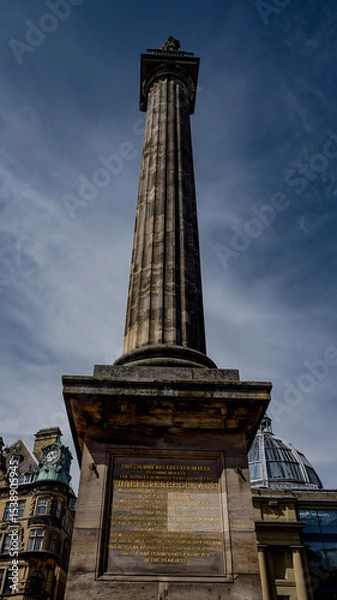 Fototapeta Grey Monument commemorating Charles Grey, 2nd Earl Grey, in Newcastle City Centre, Tyne and Wear, England, under cloudy sky