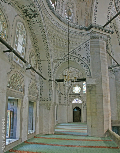 Obraz Hekimoglu Ali Pasha Mosque is a large complex in Istanbul, Turkey. It was built between 1734-1735.
