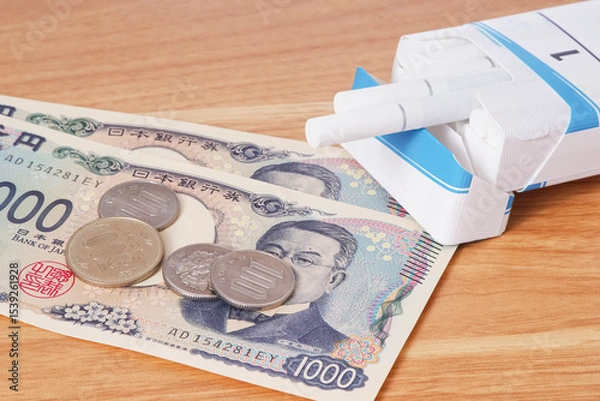 Obraz 増税やタバコ代を意識したお金とタバコ