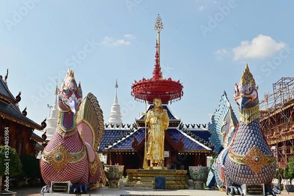 Obraz The statues of animals in Thai literature and monks are Thai art that decorate the front of the pagoda at Wat Den Sali Si Mueang Kaen temple. Located at Cheng Mai Province in Thailand.