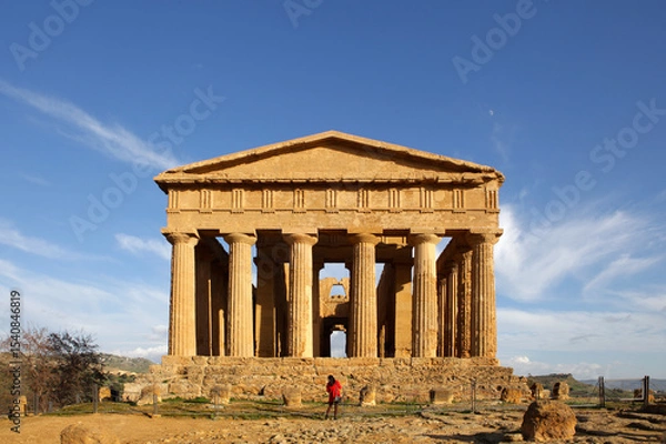 Fototapeta The Temple of Concordia at Valley of the Temples, Agrigento, Sicily, Italy