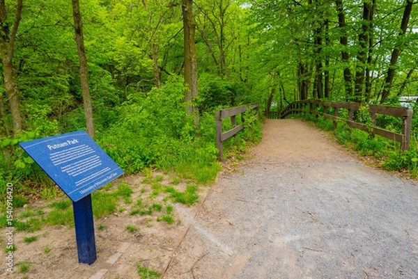 Obraz Scenic Nature Trail Views from Putnam Park in Eau Claire