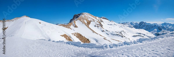 Obraz wintry hiking route from Nebelhorn, Zeigersattel in the direction of Laufbacher Eck